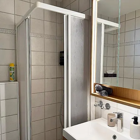 Zentrale Oase, Ski, Berge Spass, 45m2, Fuer 2p - C8 * Σεντ Μόριτζ